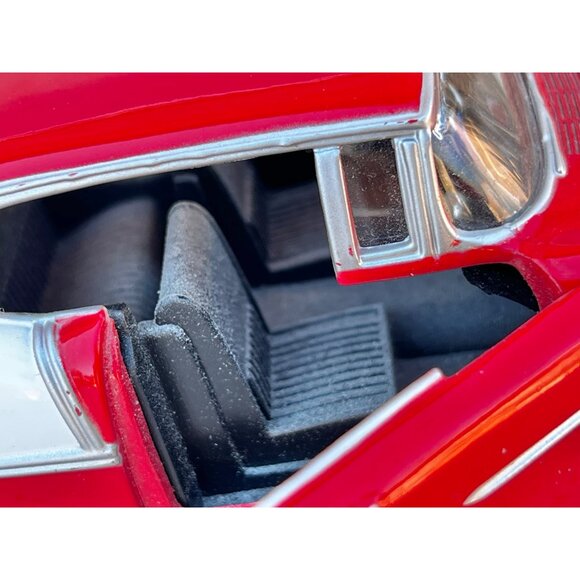 1955 Chevrolet Bel Air Diecast Model Car 1:24 Scale Red White Collectible 2 Tone - Picture 3 of 15